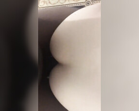 Blanke meid met perfecte strakke kont anaal geneukt door BBC